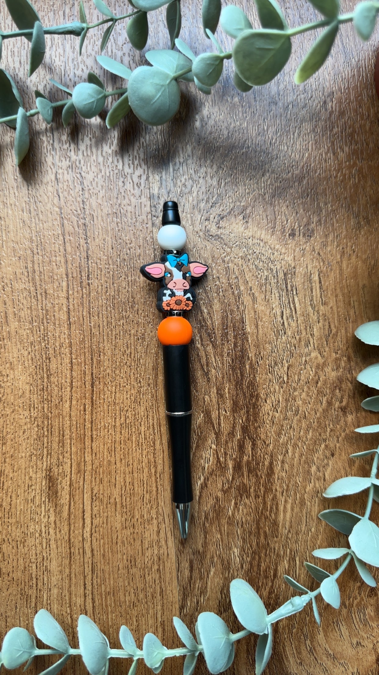 Beaded pen